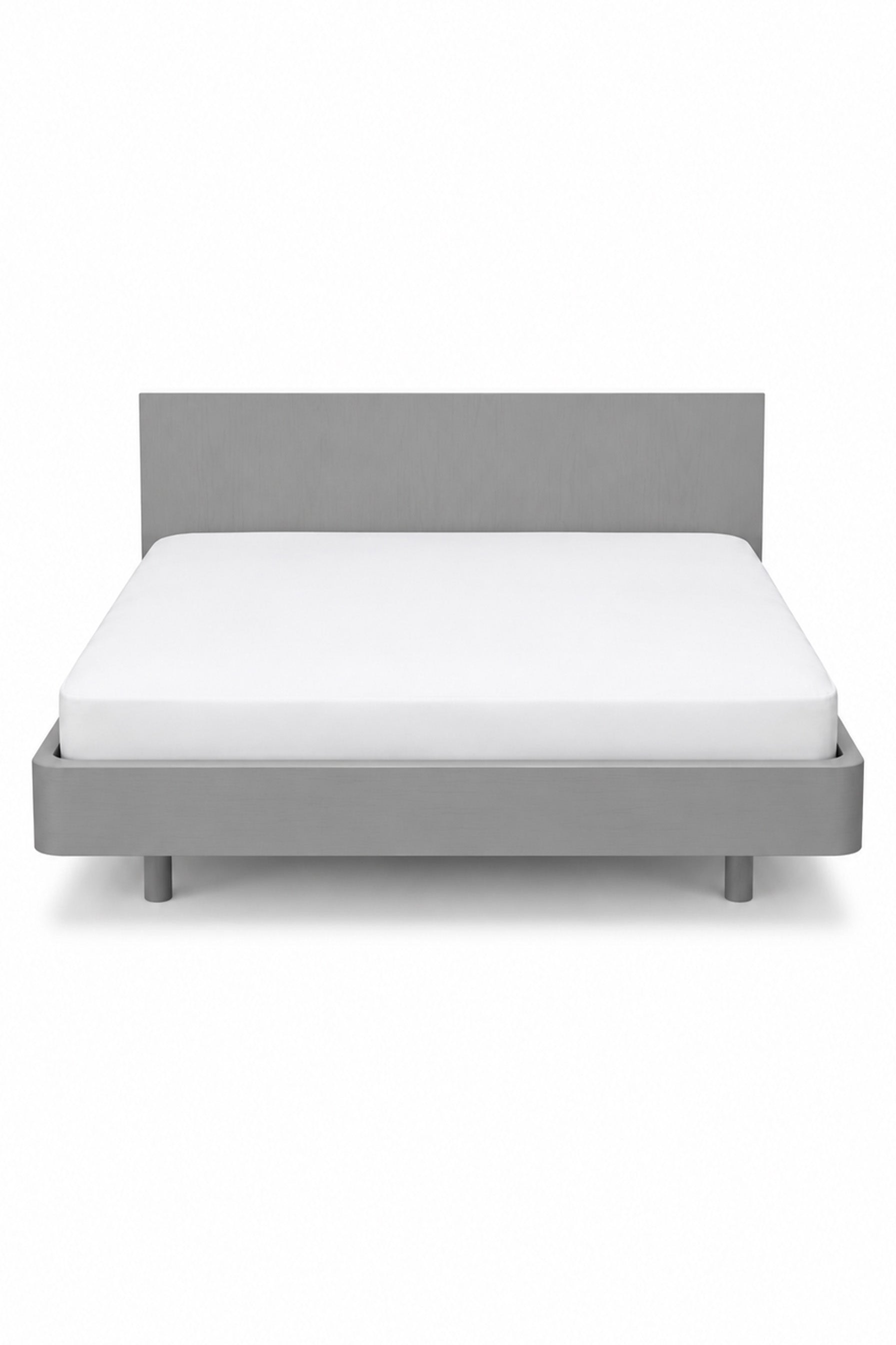 Bett Ais Grey (ab Ausstellung)