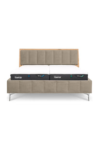 Design Bett LINES in Samtoptik