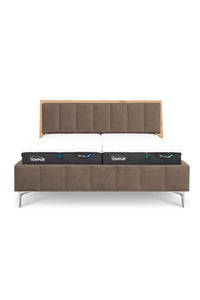 Design Bett LINES in Samtoptik